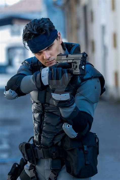 solid snake cosplay